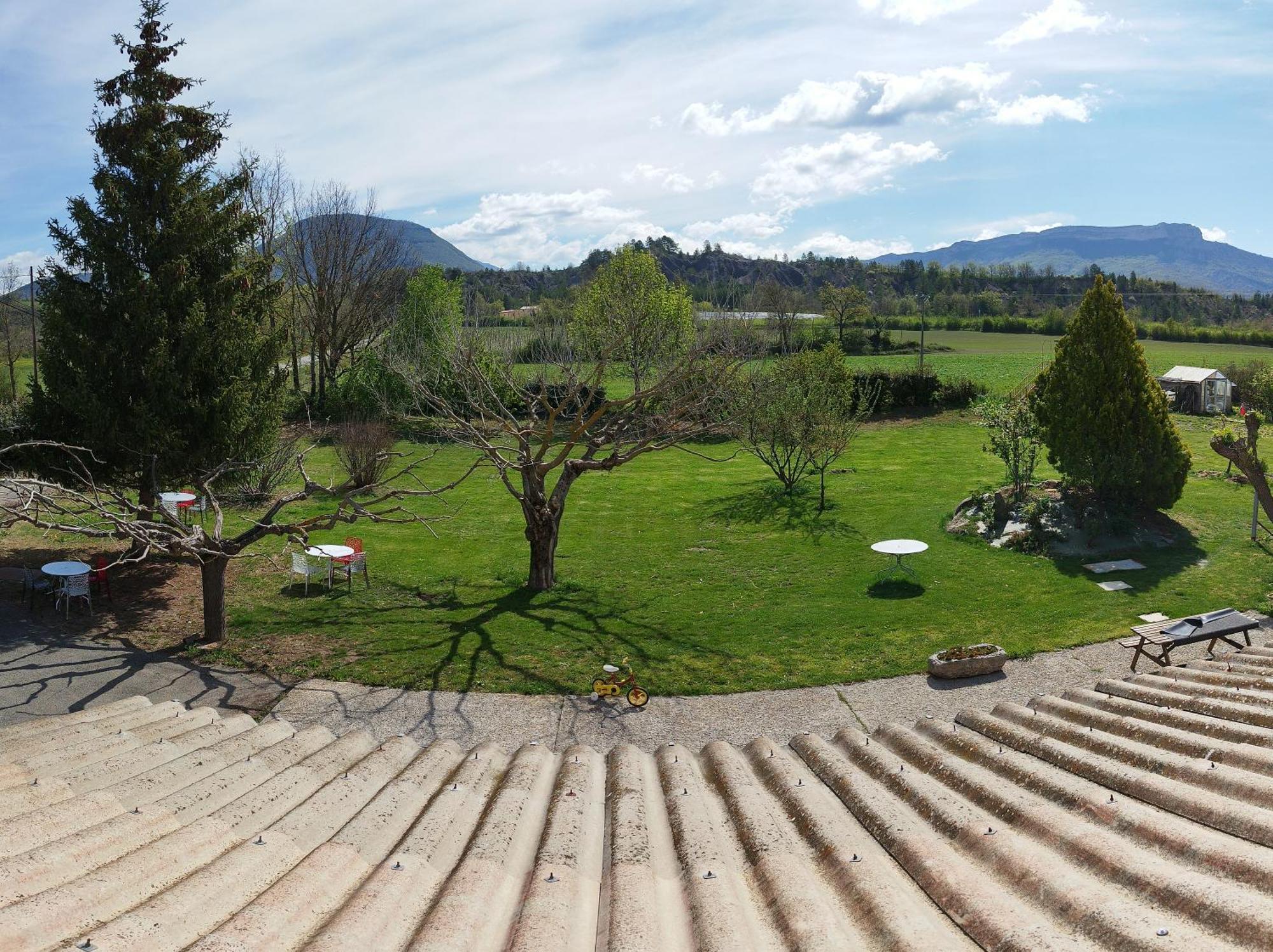 Le Petit Caboulot En Pleine Nature Vaumeilh Exterior photo